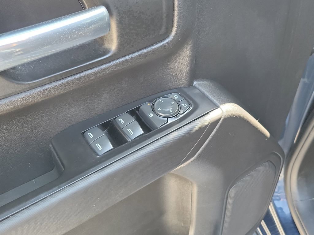 Used 2019 Chevrolet Silverado 1500 Custom w/ Custom Value Package image 23