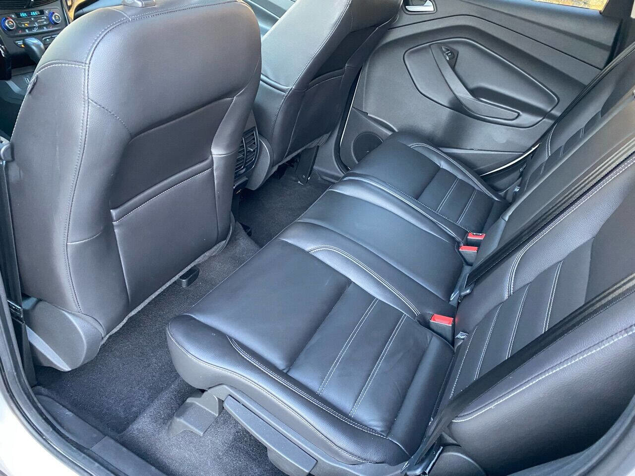 Used 2017 Ford Escape Titanium w/ Canadian Touring Package image 40