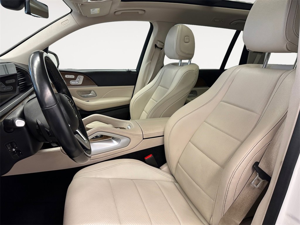 Used 2022 Mercedes-Benz GLS 450 4MATIC image 9