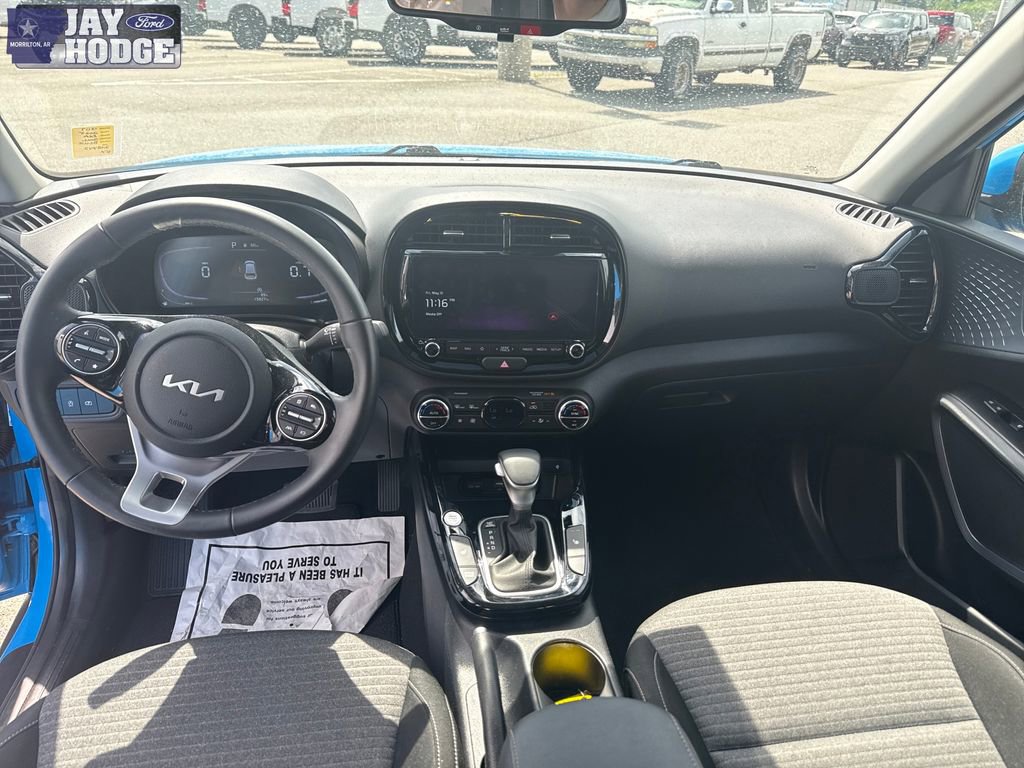 Used 2025 Kia Soul EX FWD image 23
