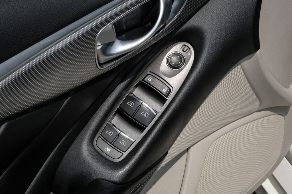 Used 2014 INFINITI Q50 Premium w/ Navigation Package RWD image 50