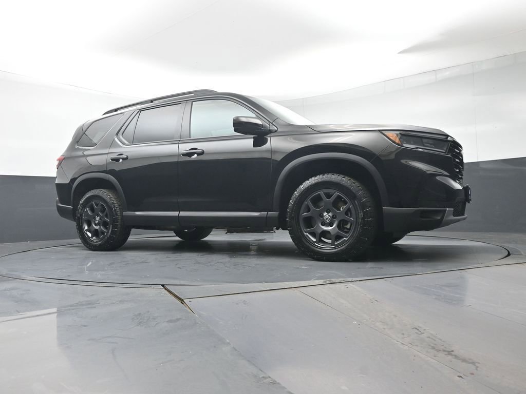 Certified 2023 Honda Pilot TrailSport image 37