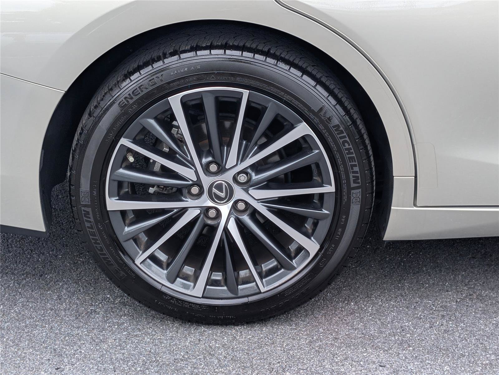 Certified 2025 Lexus ES 350 w/ Premium Package FWD image 10