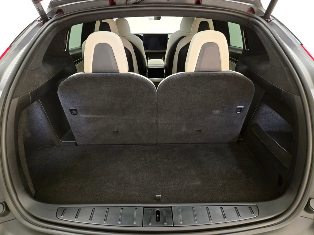 Used 2022 Tesla Model X Plaid image 24