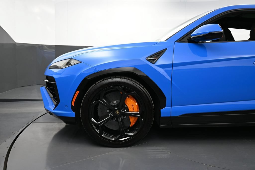 Used 2025 Lamborghini Urus SE AWD/4WD image 12