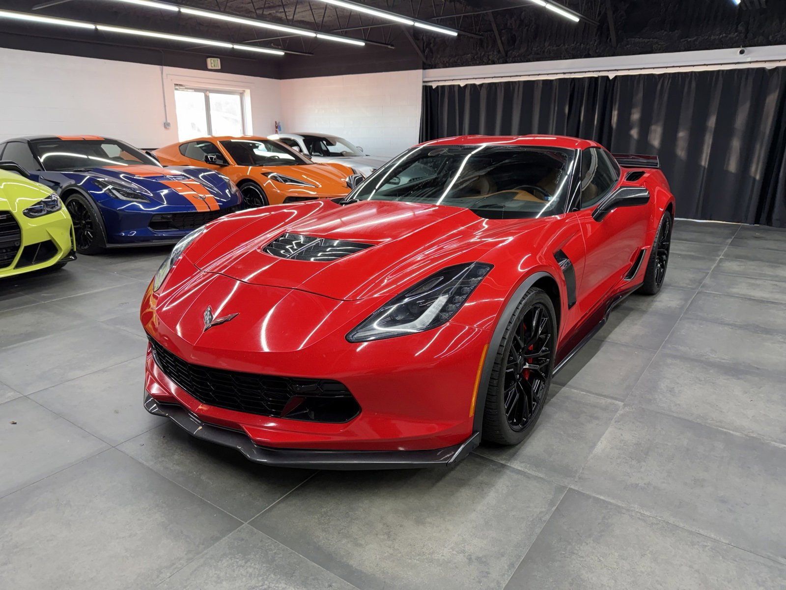 Used 2016 Chevrolet Corvette Z06 w/ 3LZ Preferred Equipment Group image 1