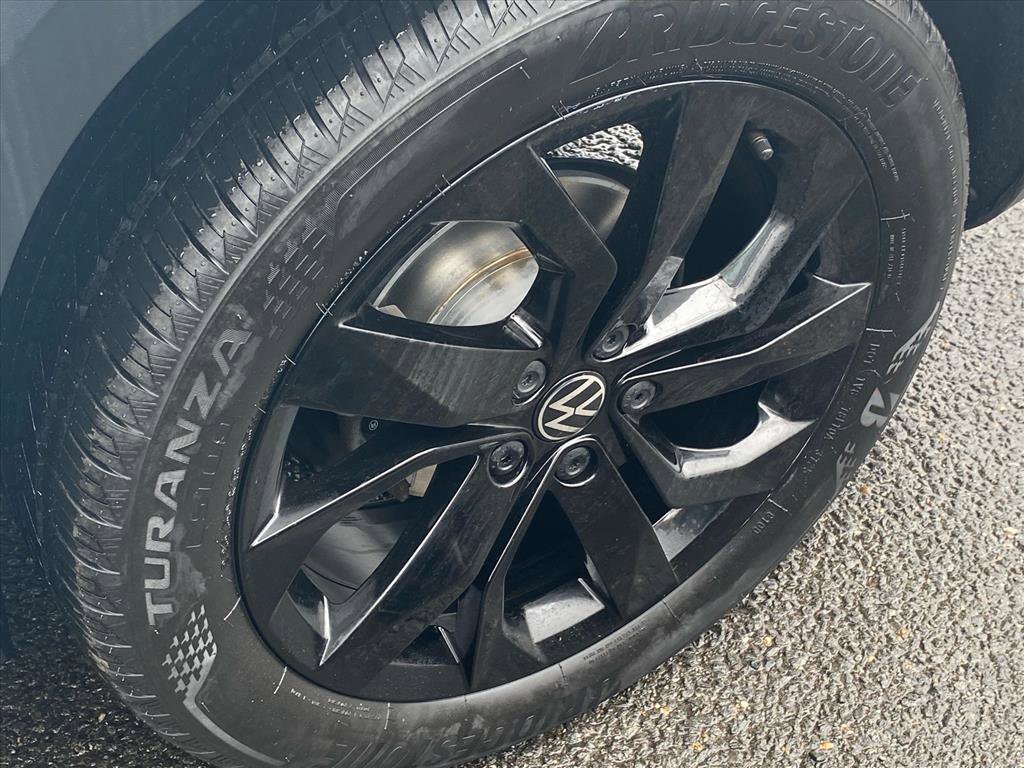 Used 2023 Volkswagen Taos SE w/ Panoramic Sunroof Package image 22