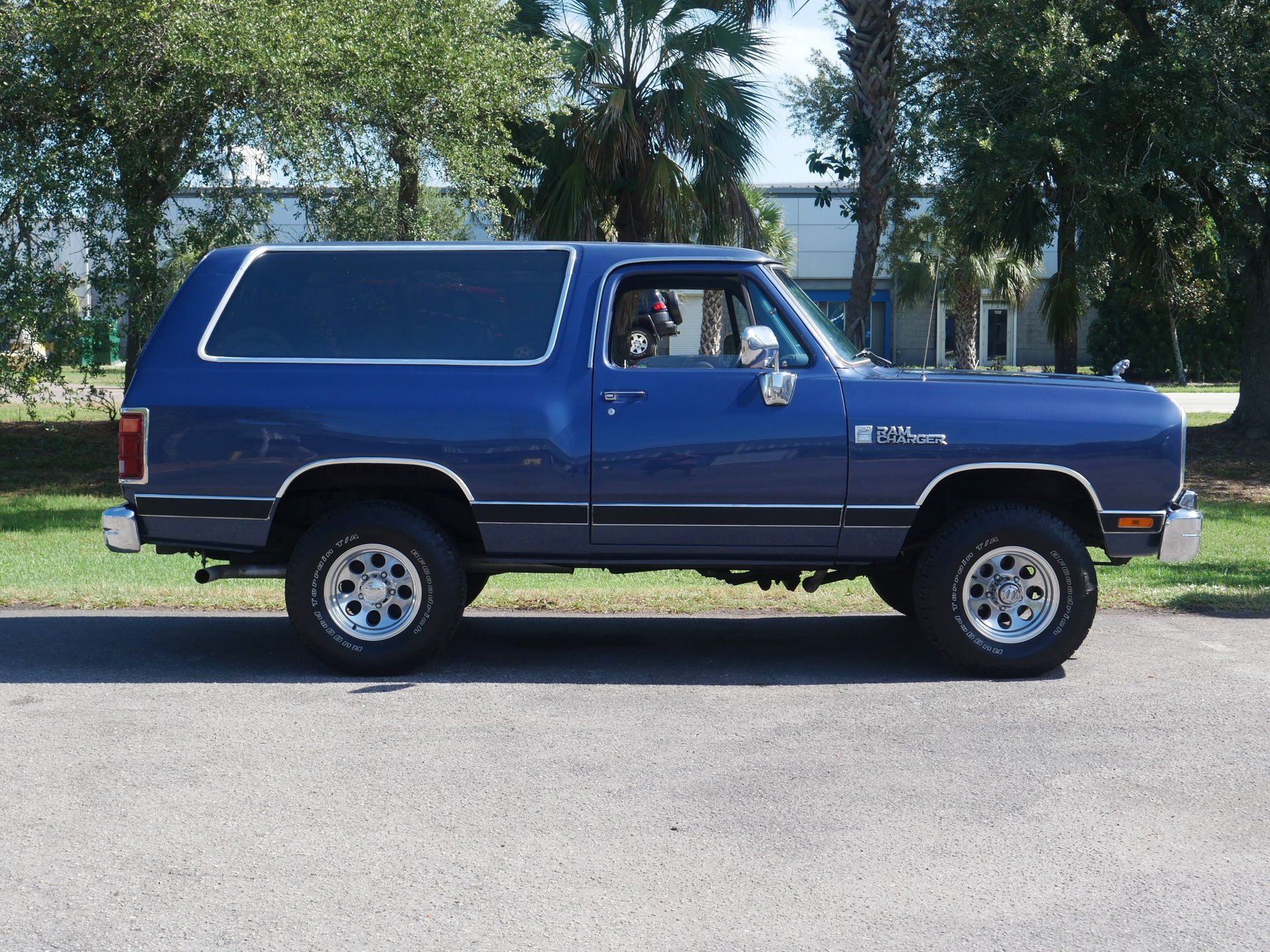 Used 1988 Dodge Ramcharger 4WD image 39