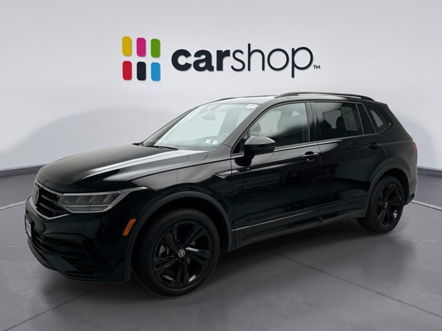 Used 2024 Volkswagen Tiguan SE R-Line AWD/4WD image 1