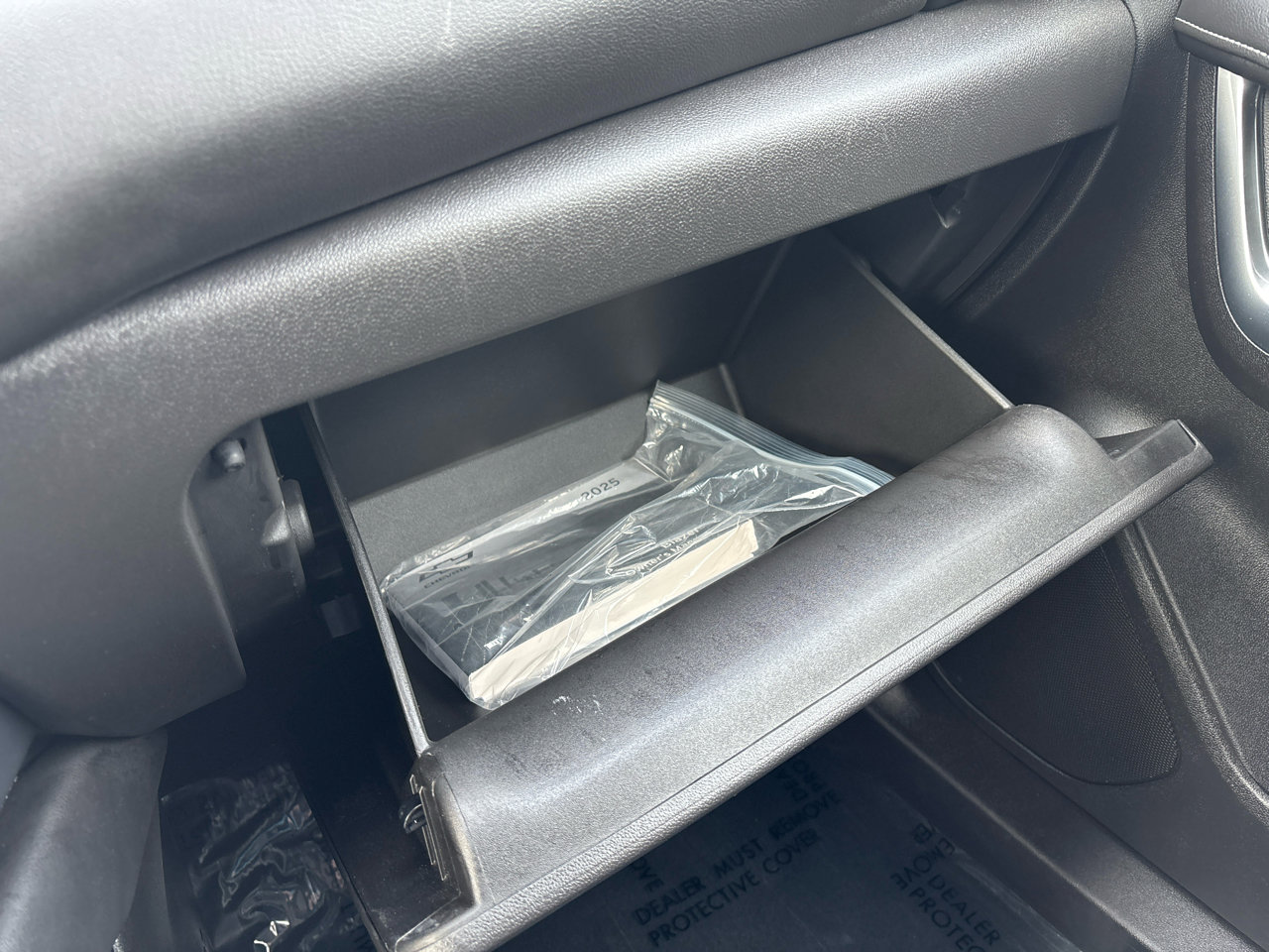 Used 2025 Chevrolet Blazer LT image 32