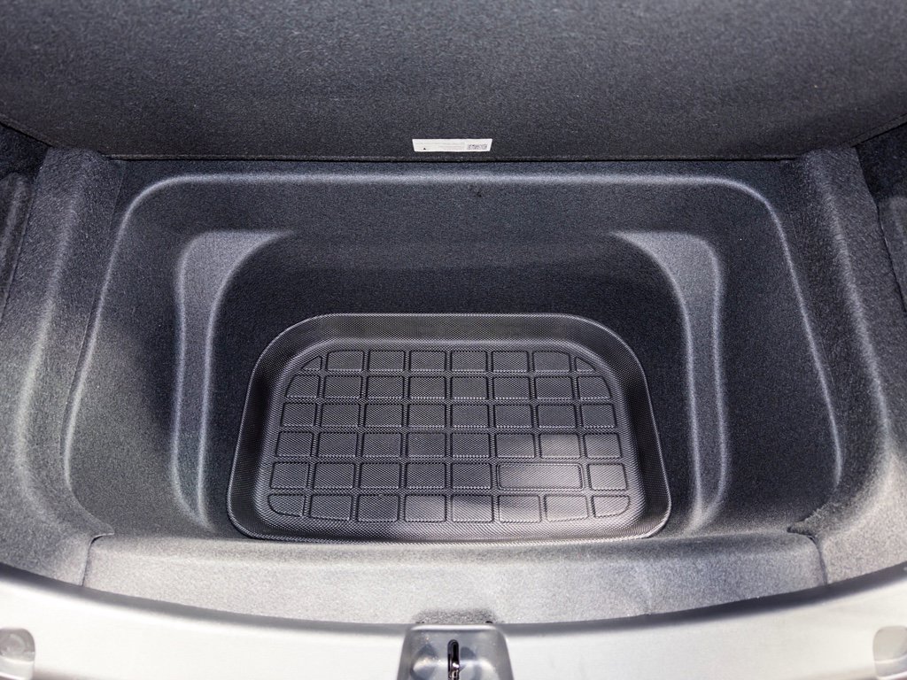 Used 2024 Tesla Model Y Long Range image 26