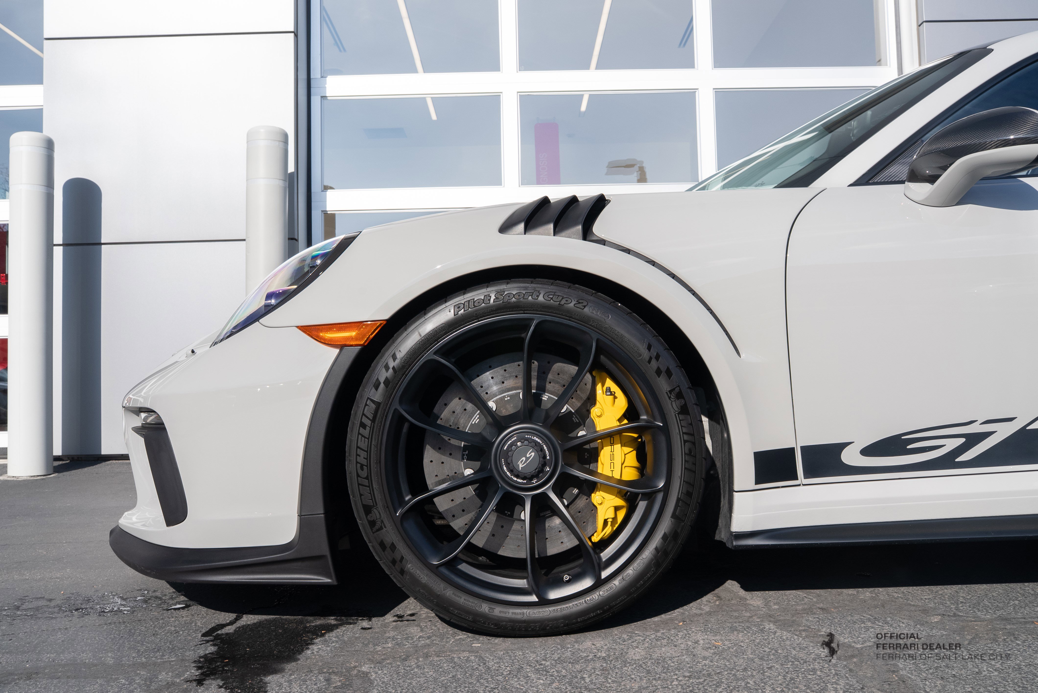 Used 2019 Porsche 911 GT3 RS image 3