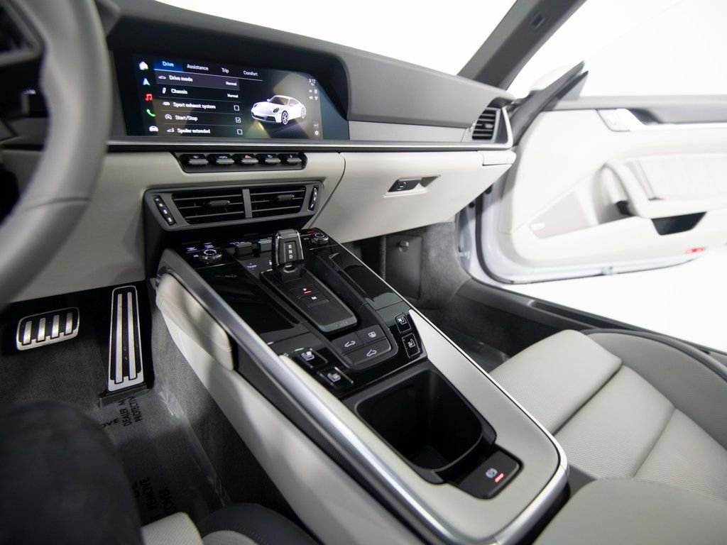 Certified 2025 Porsche 911 Carrera S image 28