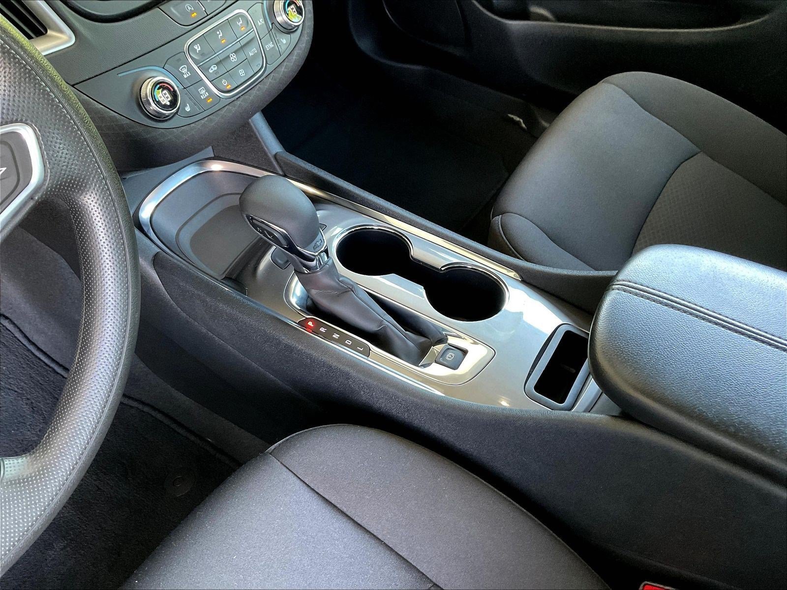 Used 2023 Chevrolet Malibu LT FWD image 20
