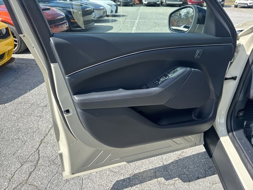 Used 2025 Ford Mustang Mach-E Select image 24
