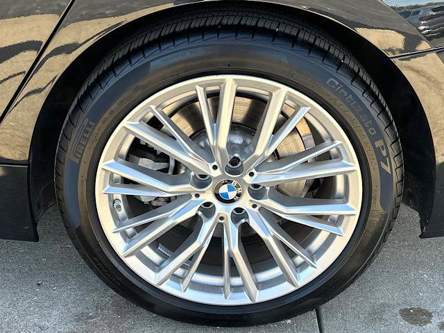 Certified 2024 BMW 330i xDrive 330i xDrive Sedan image 32