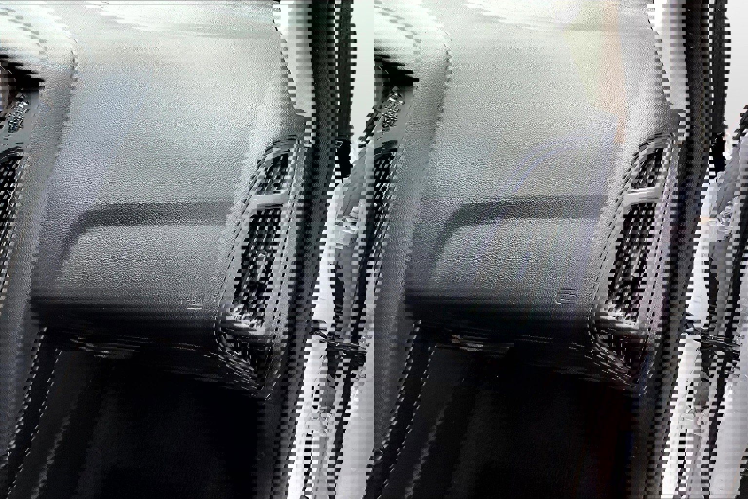 Used 2018 Ford Focus SE image 21