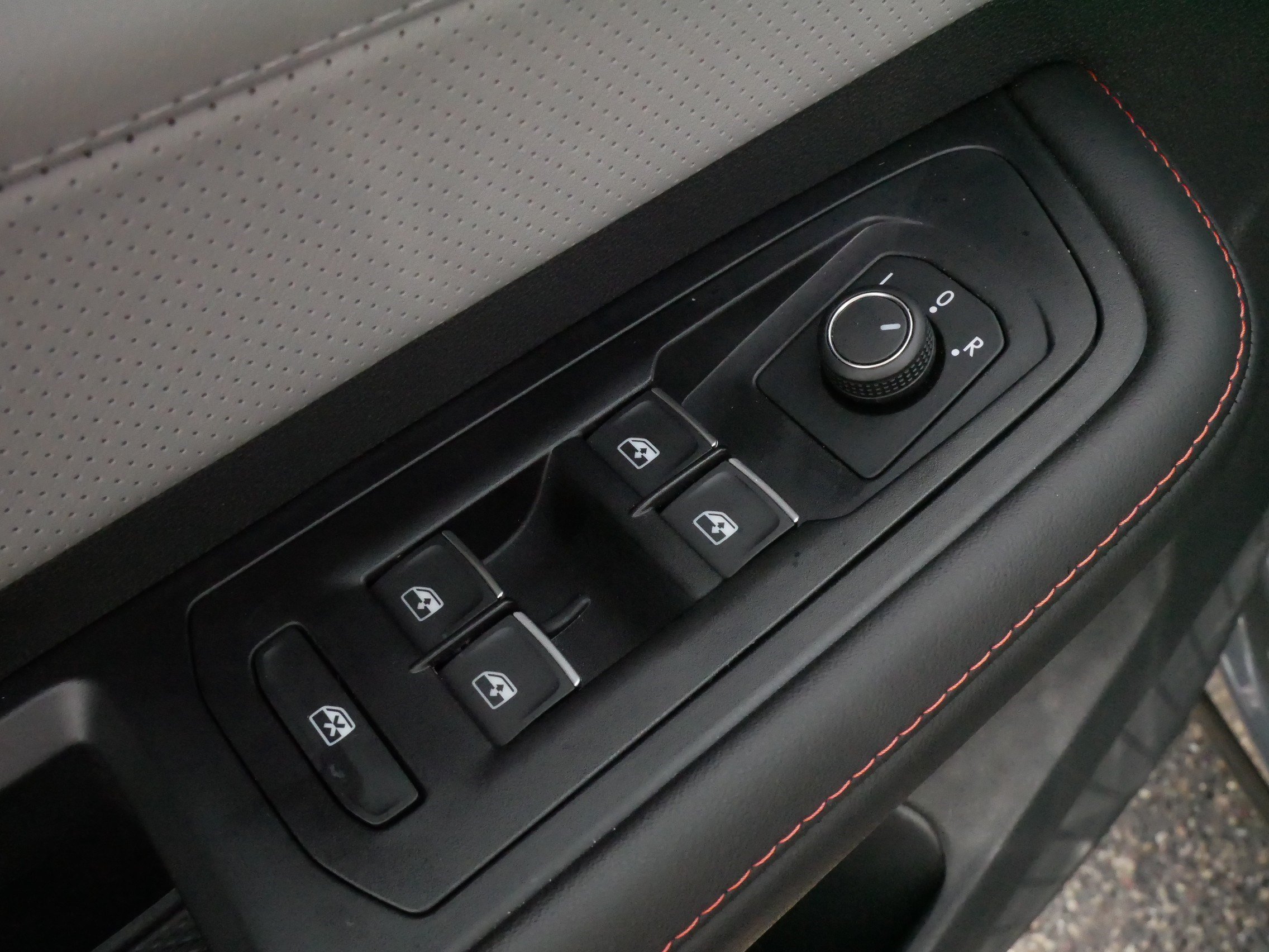 Certified 2026 Volkswagen Atlas Peak Edition AWD/4WD image 19