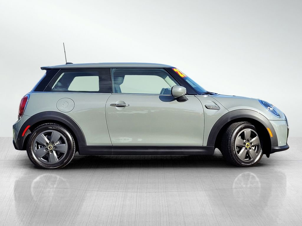 Used 2023 MINI Cooper SE image 3