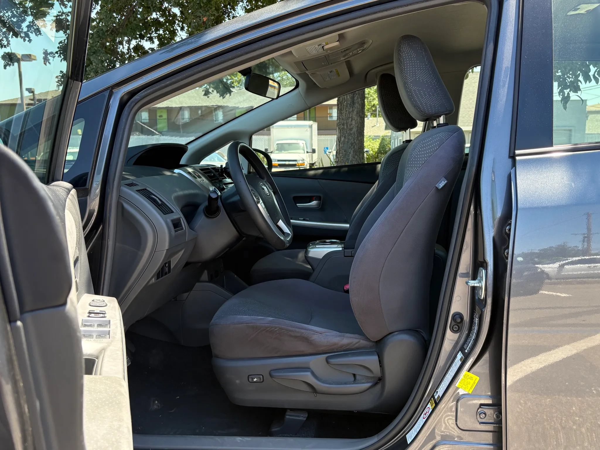 Used 2013 Toyota Prius V Two FWD image 9