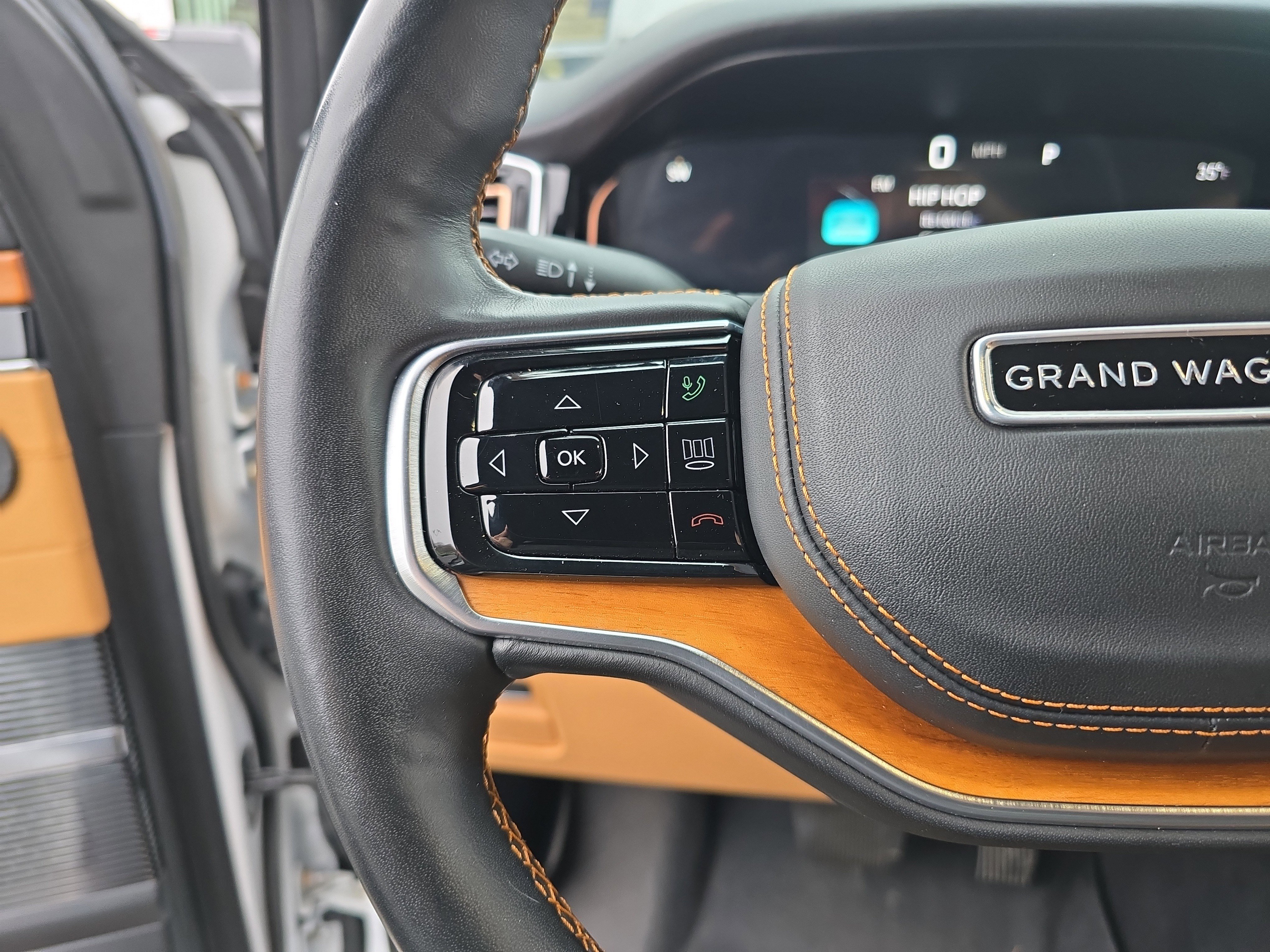 Used 2022 Jeep Grand Wagoneer Series III image 35