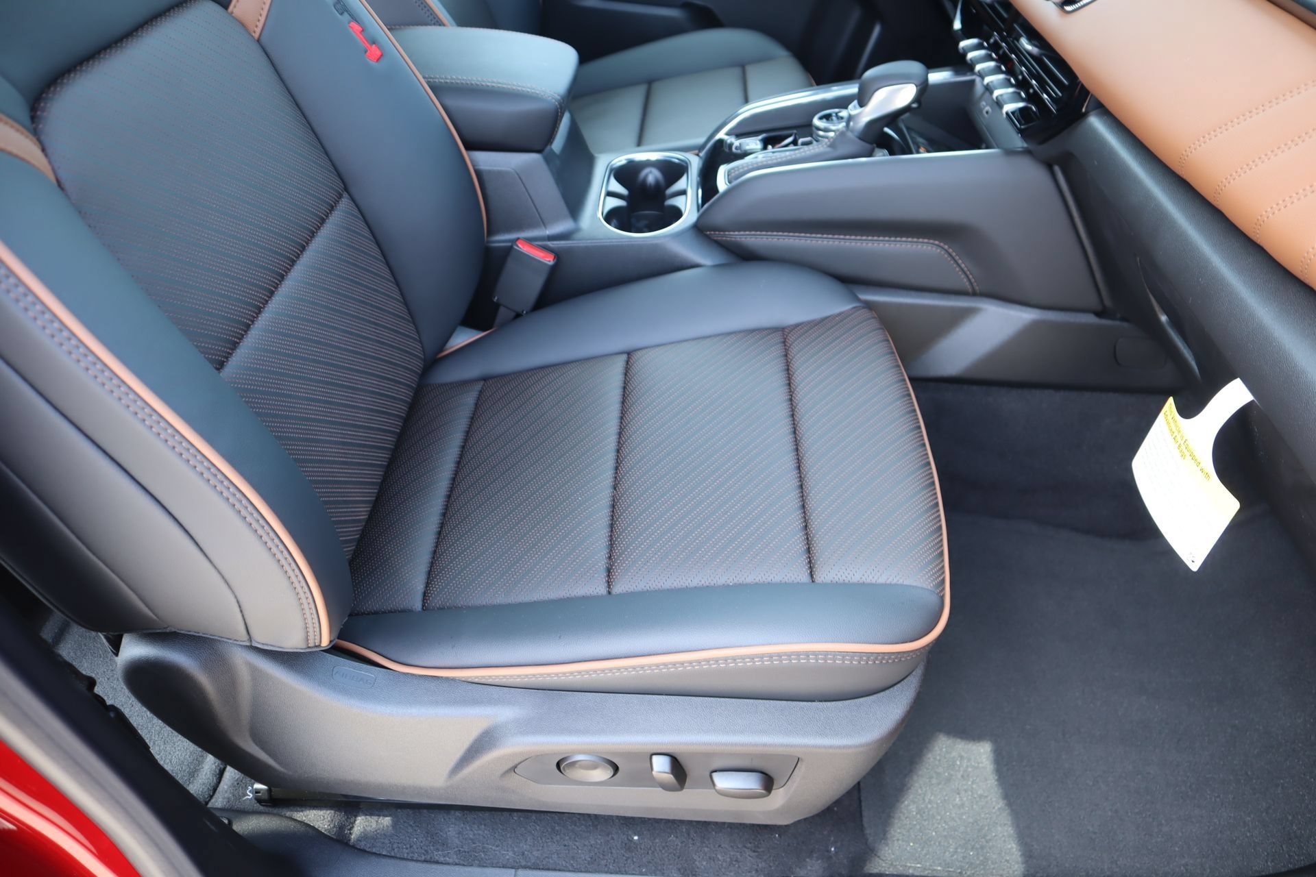 New 2026 GMC Canyon AT4 w/ AT4 Premium Package AWD/4WD image 18
