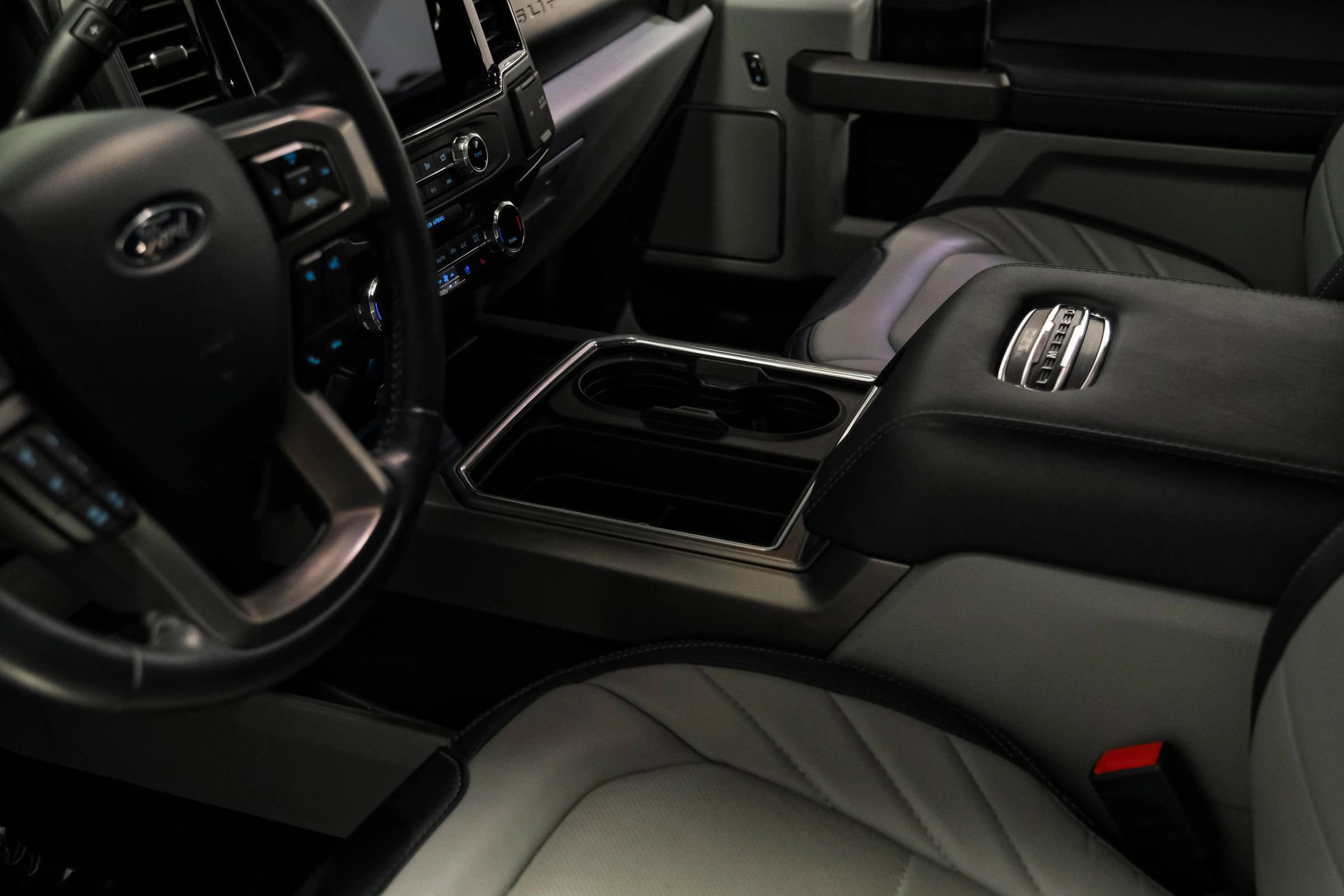 Used 2022 Ford F250 Limited image 23