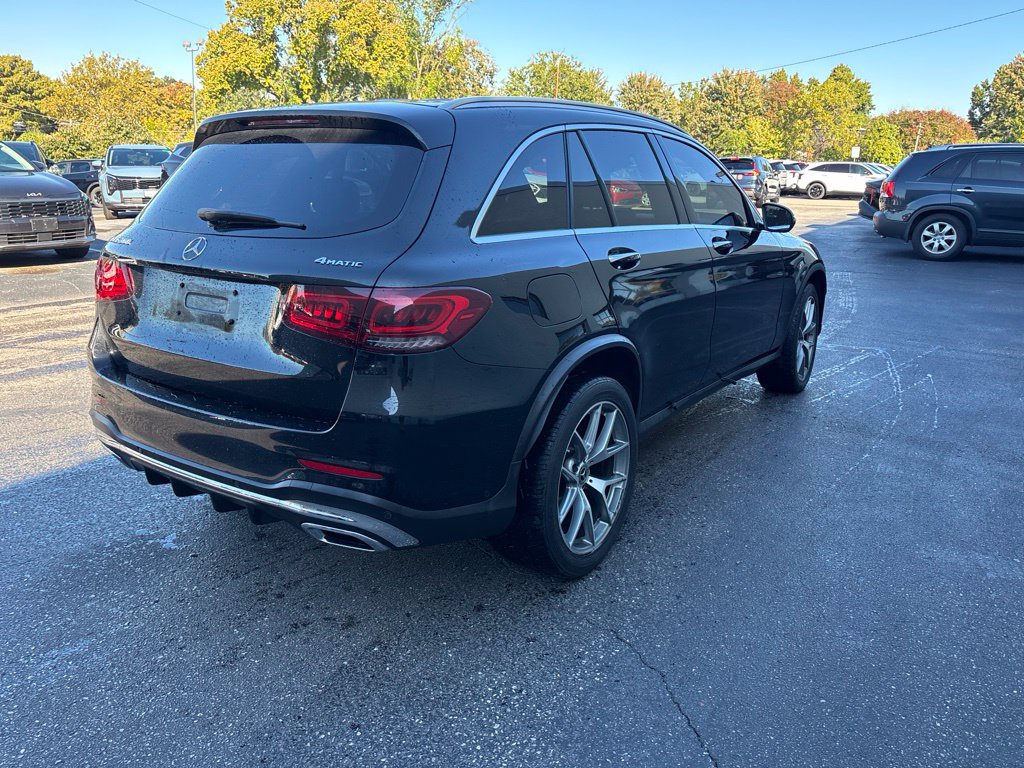 Used 2022 Mercedes-Benz GLC 300 4MATIC image 3