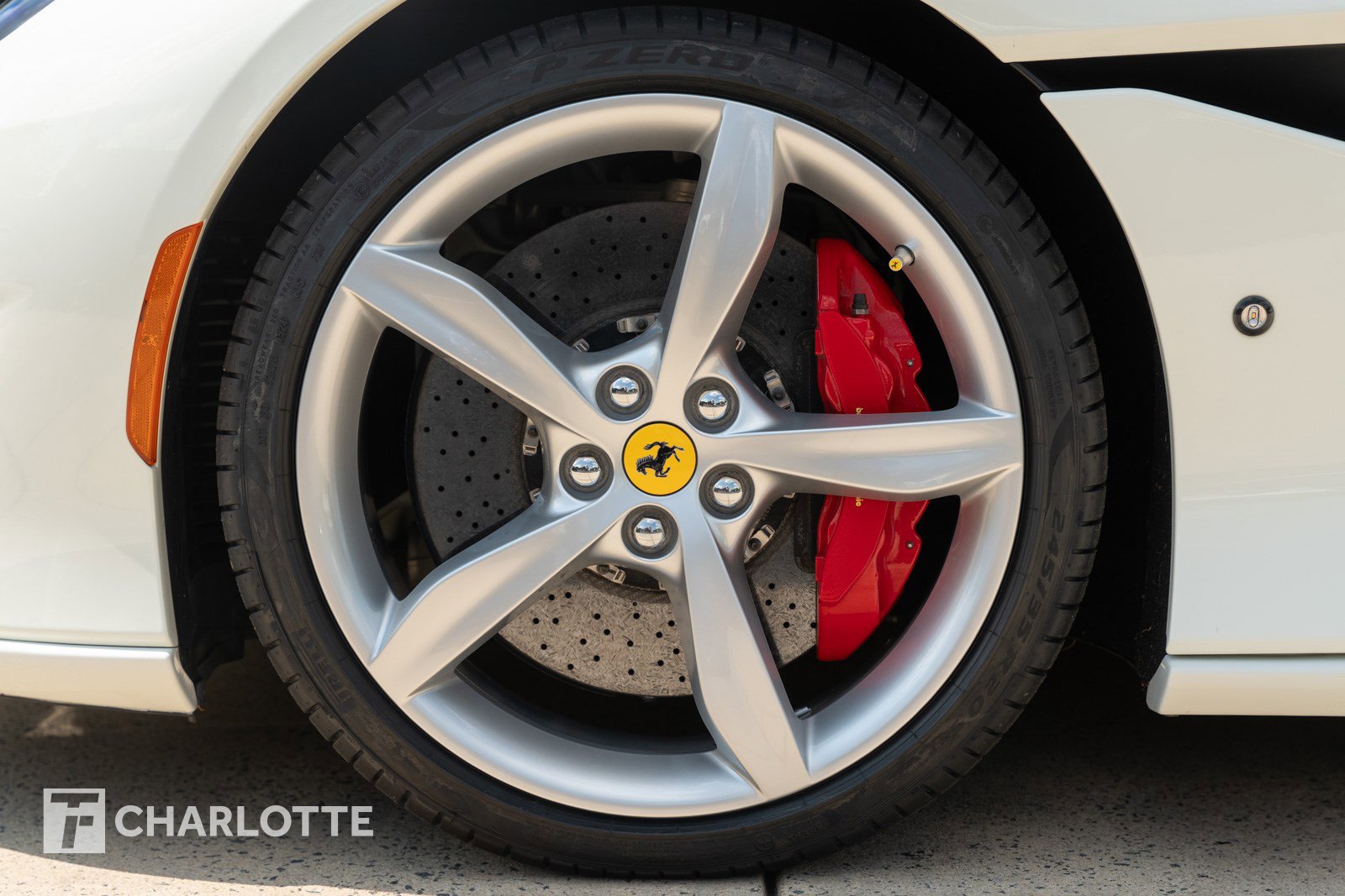 Used 2019 Ferrari Portofino image 12