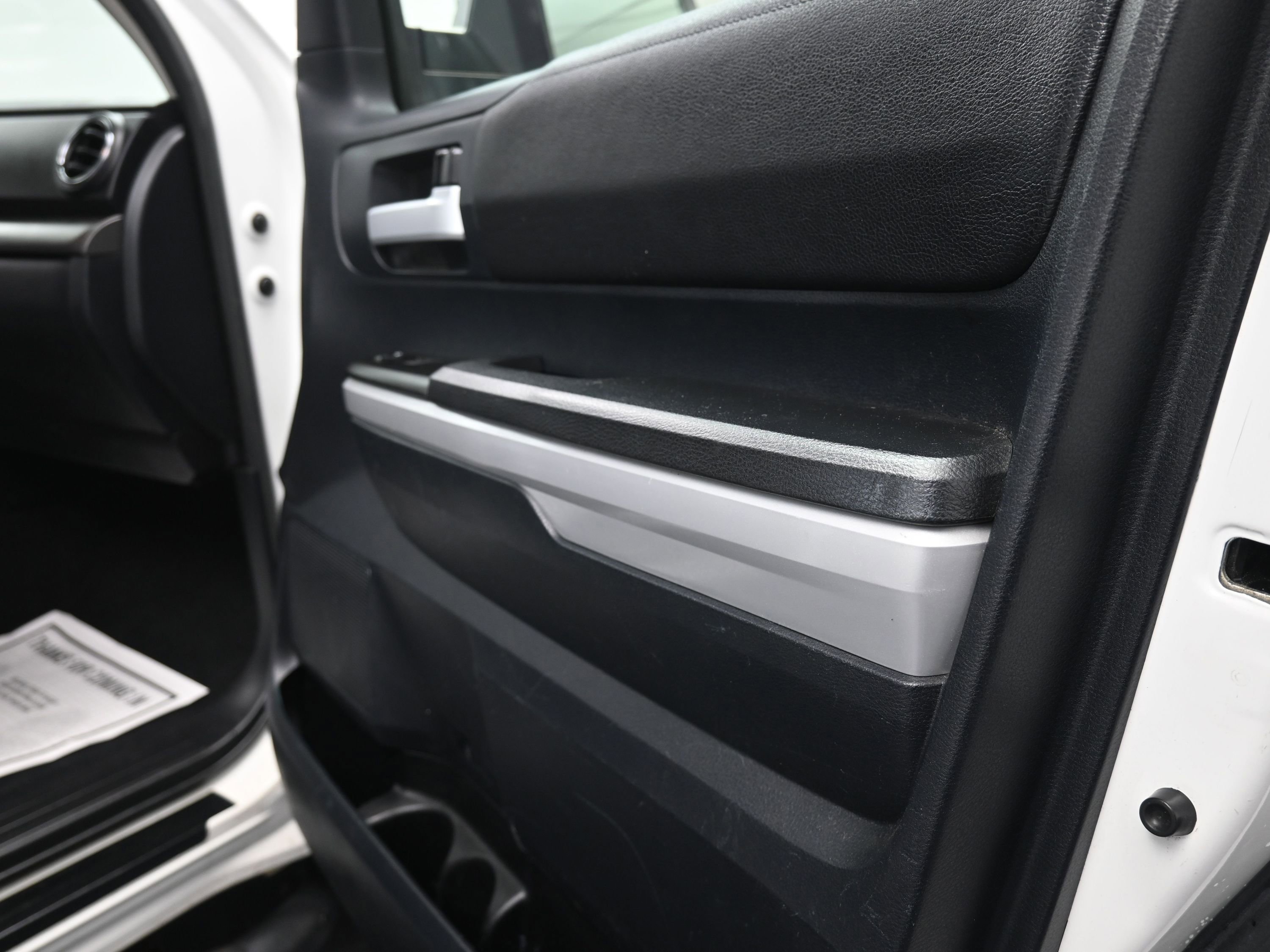 Used 2018 Toyota Tundra SR5 image 26