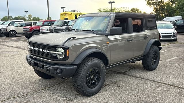 New 2026 Ford Bronco Badlands AWD/4WD image 3