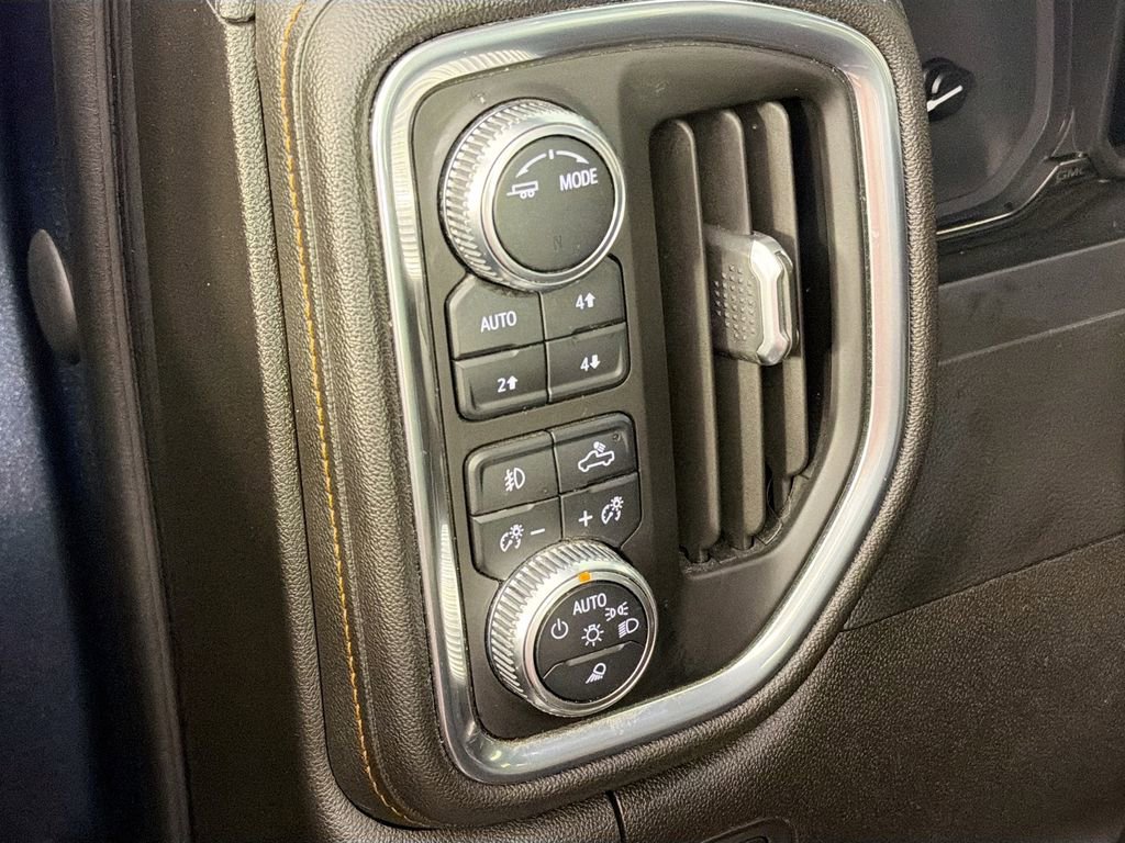 Used 2021 GMC Sierra 1500 AT4 w/ AT4 Preferred Package AWD/4WD image 10