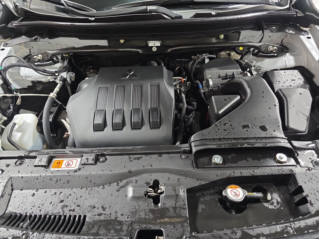 Used 2024 Mitsubishi Eclipse Cross SE AWD/4WD image 31