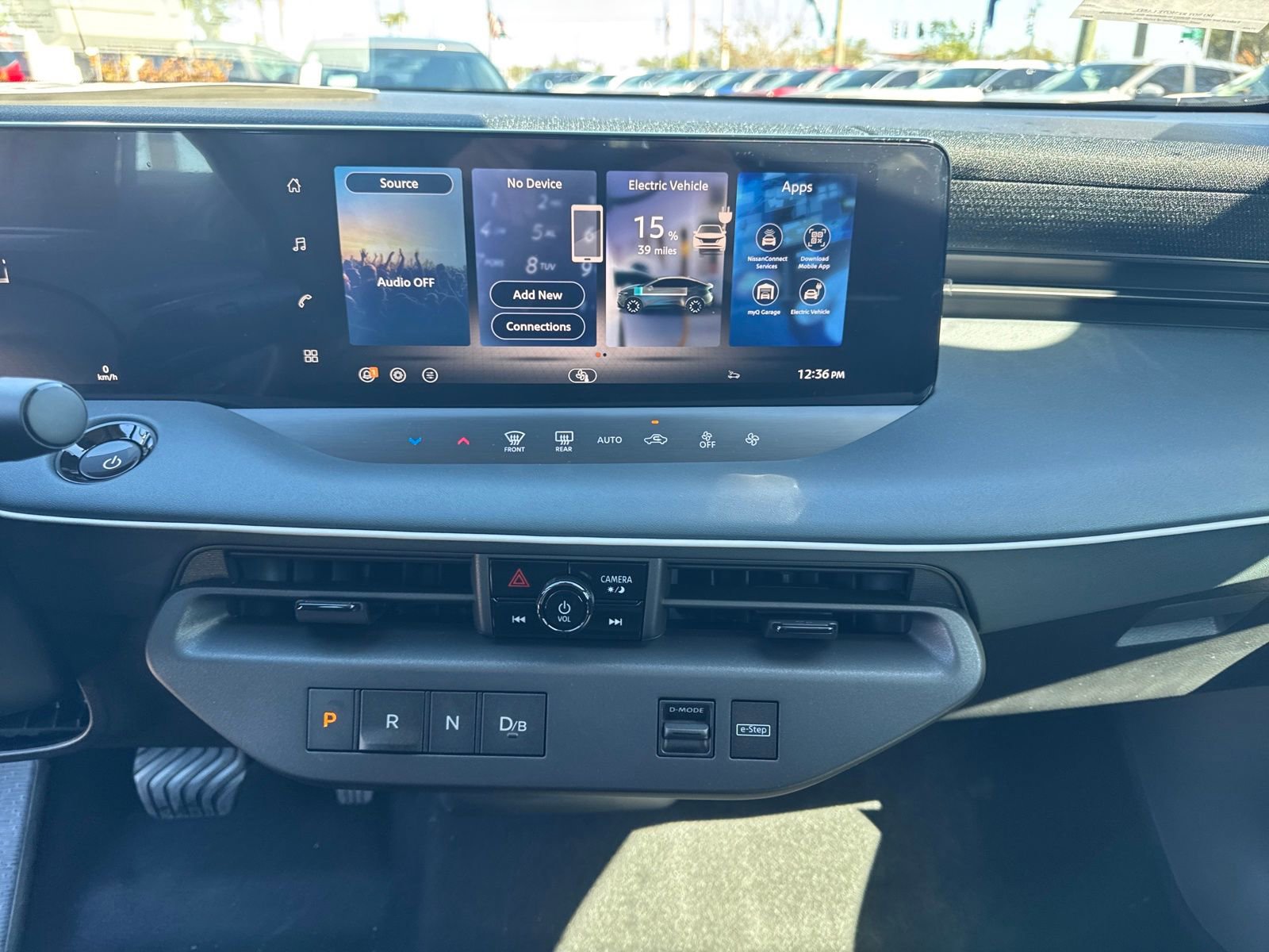 New 2026 Nissan Leaf image 18