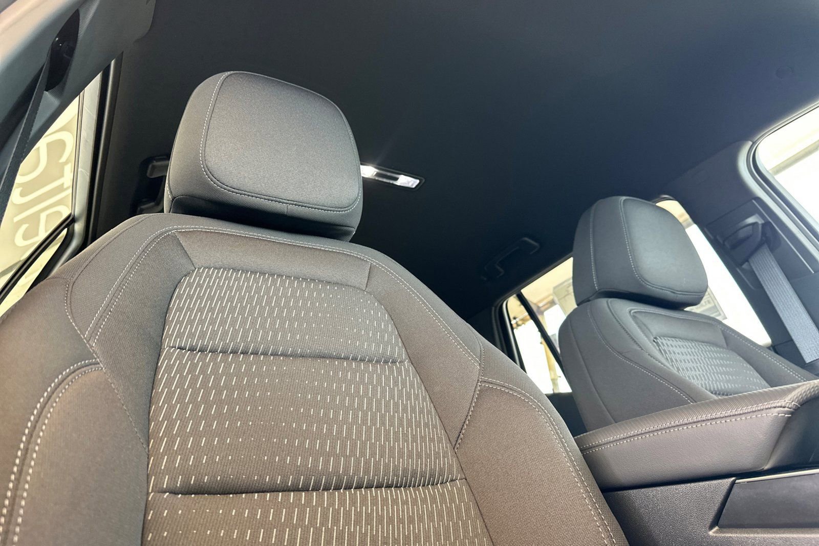 New 2026 Chevrolet Equinox LT w/ Midnight Edition AWD/4WD image 19