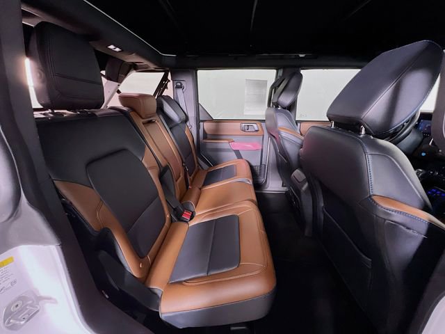 Used 2023 Ford Bronco Outer Banks AWD/4WD image 41