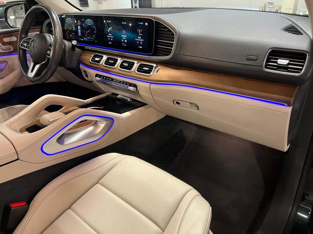 Used 2020 Mercedes-Benz GLE 450 4MATIC image 2
