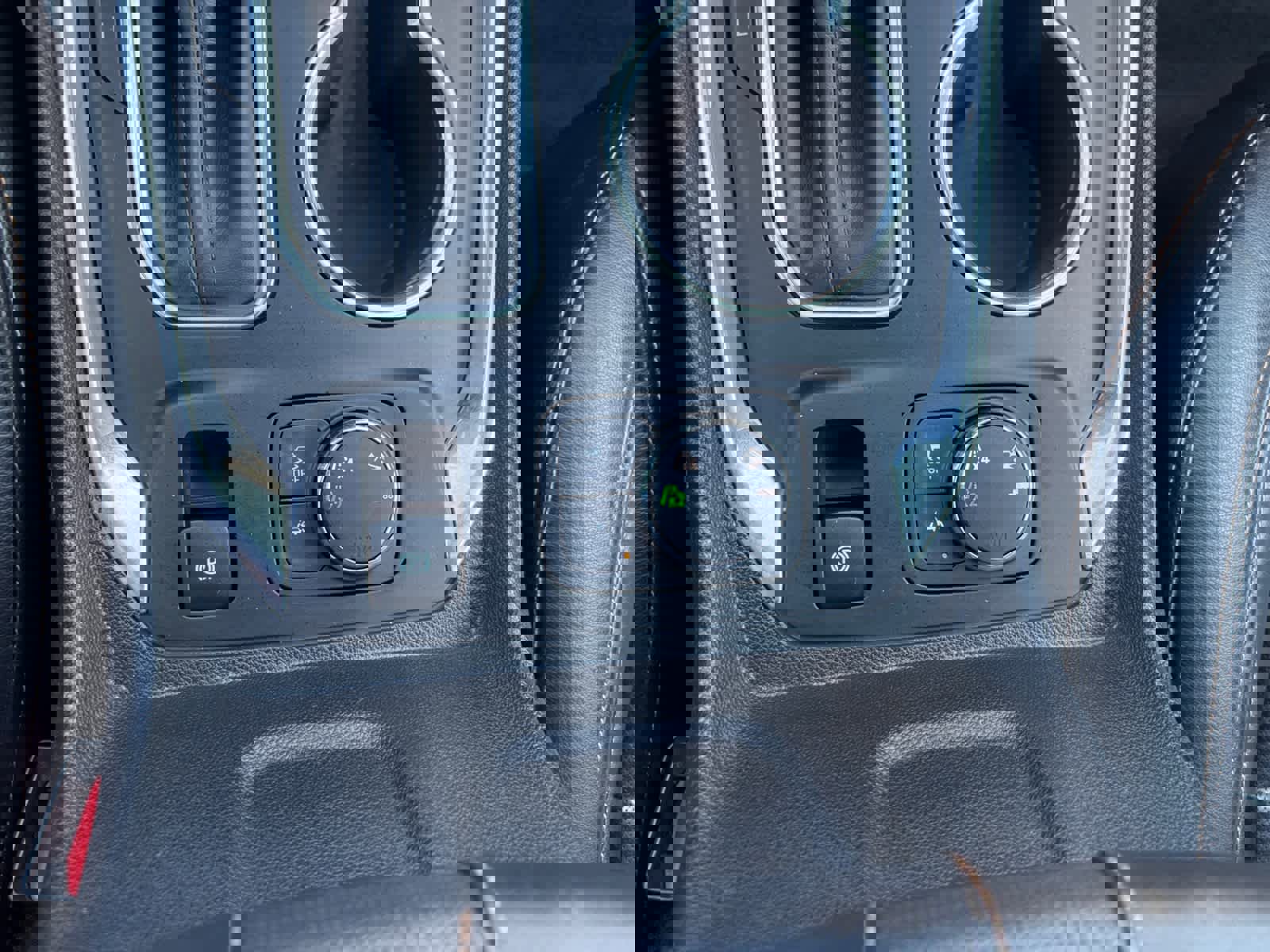 Used 2018 Chevrolet Traverse Premier w/ LPO, Floor Liner Package AWD/4WD image 27