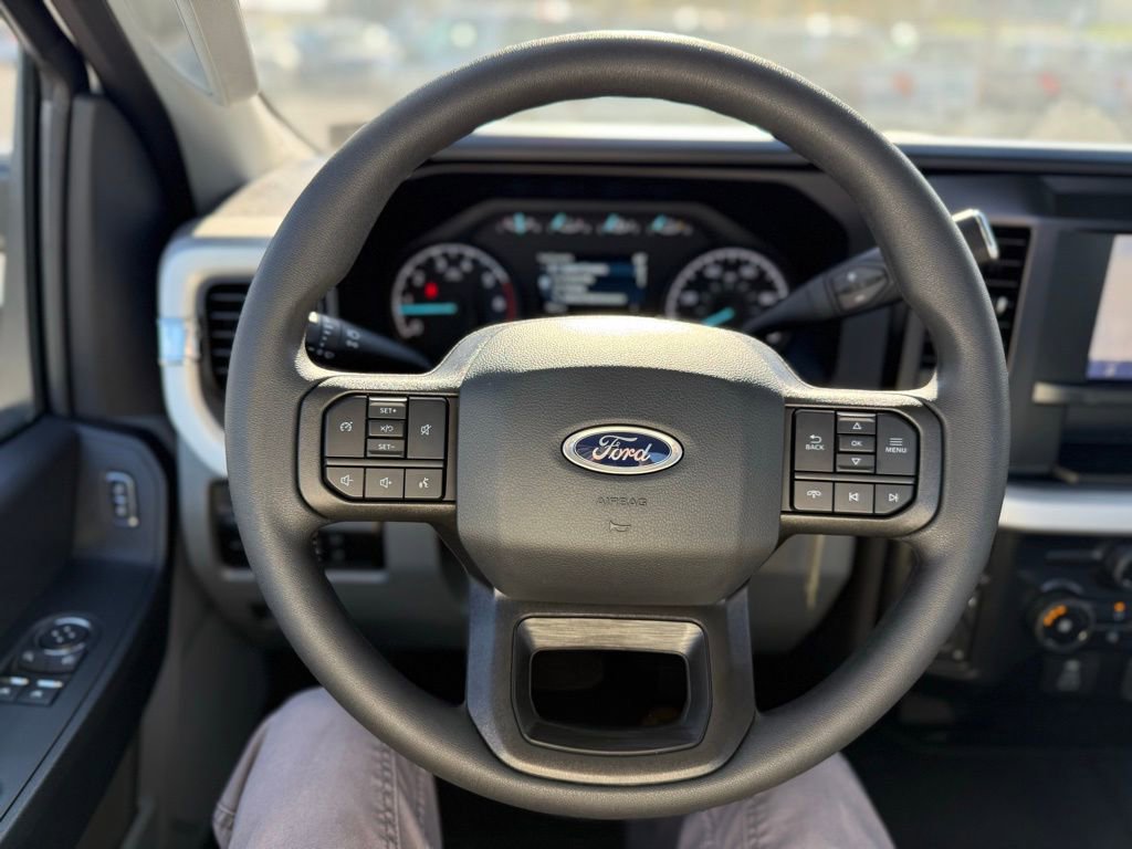 New 2026 Ford F250 XL w/ XL Chrome Package image 15