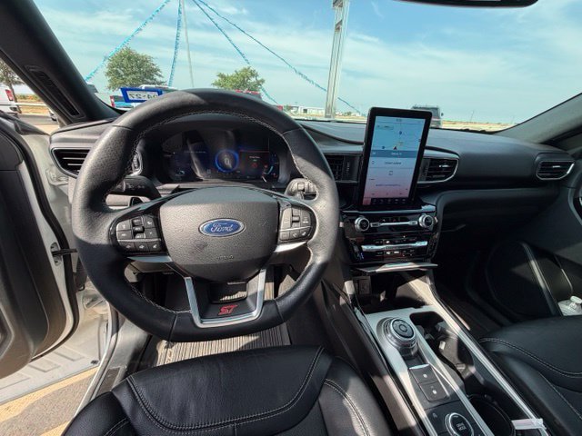 Used 2024 Ford Explorer ST w/ Equipment Group 401A AWD/4WD image 17