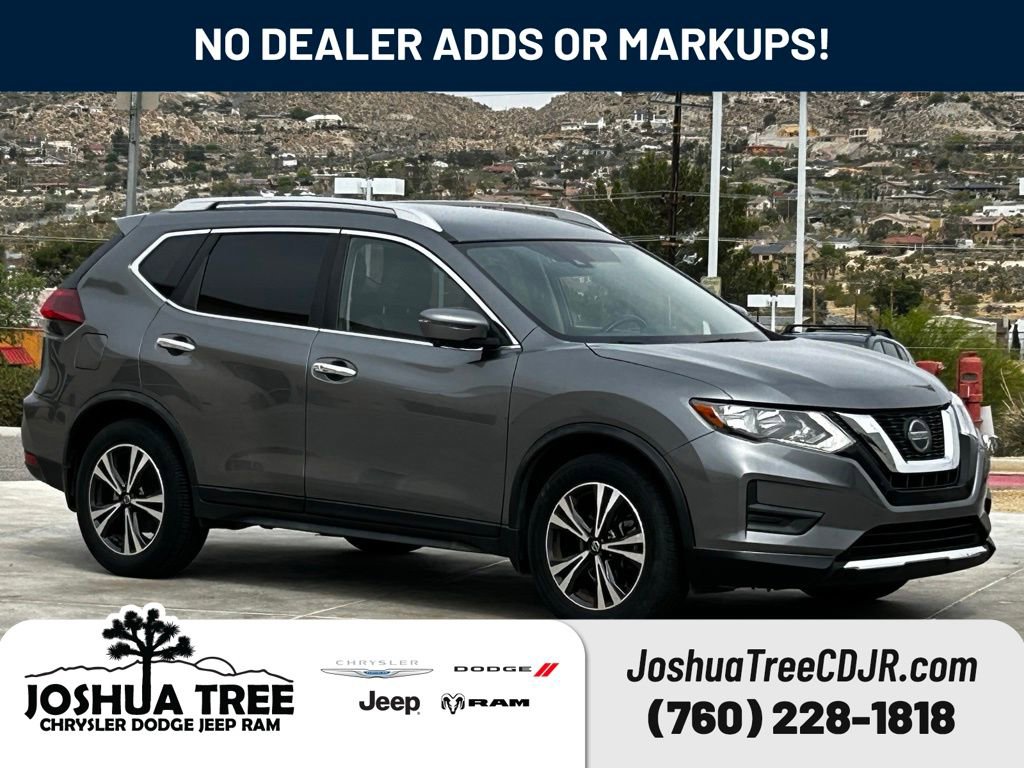 Used 2019 Nissan Rogue SV w/ Premium Package image 1