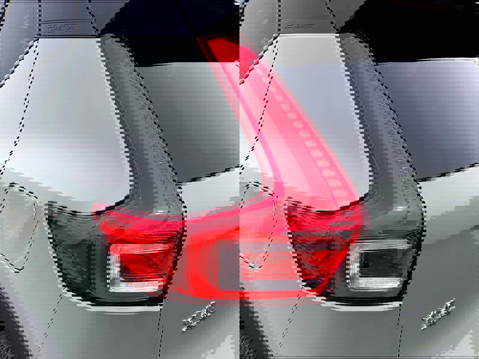 Used 2023 Volvo XC40 Recharge Ultimate AWD/4WD image 31