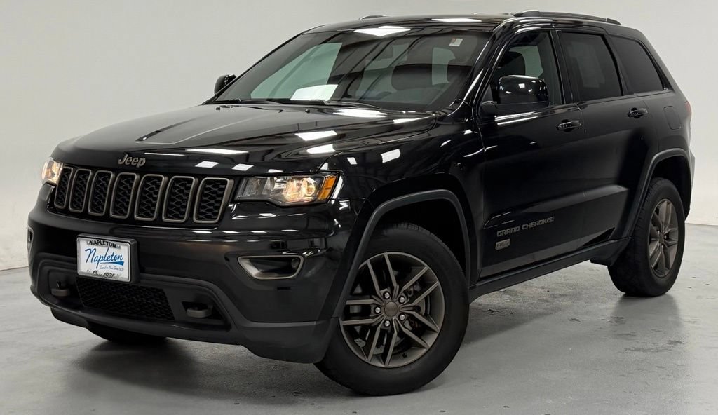 Used 2016 Jeep Grand Cherokee Laredo 75th Anniversary AWD/4WD image 1