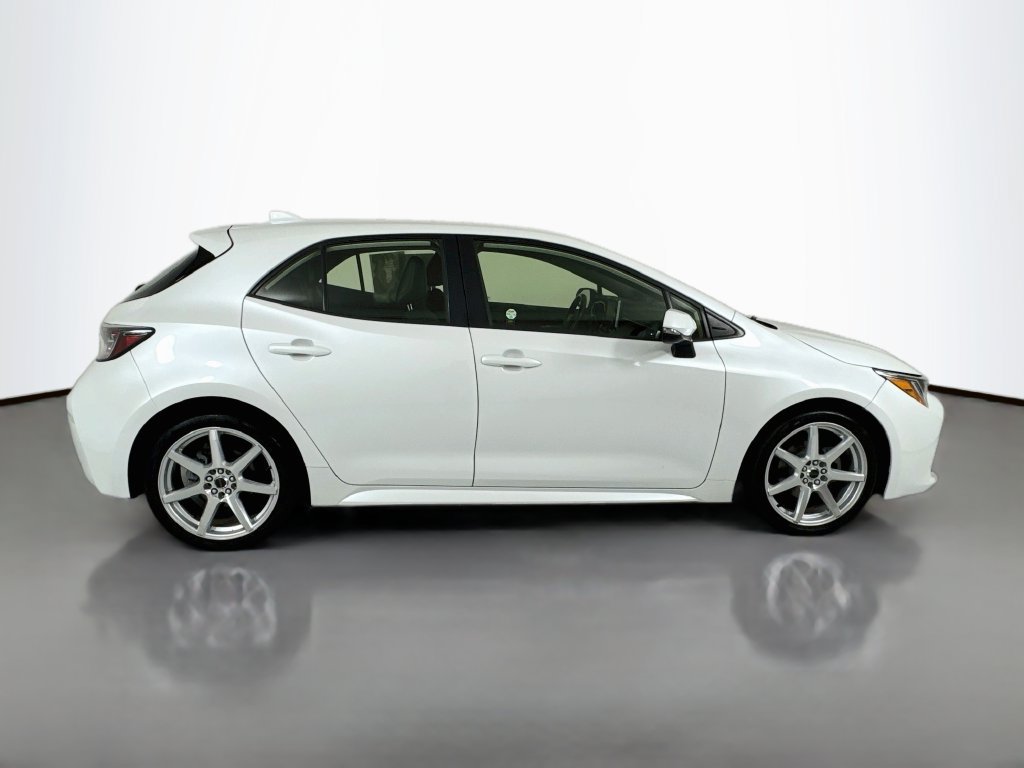 Used 2021 Toyota Corolla XSE FWD image 9