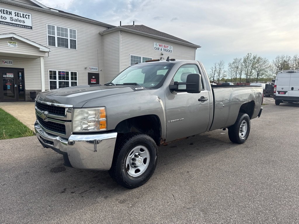 Used 2007 Chevrolet Silverado 2500 W/T w/ Snow Plow Prep Package image 2