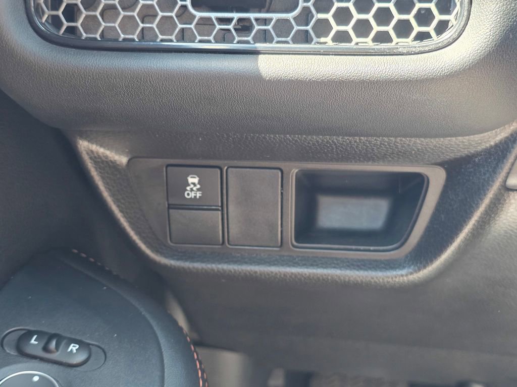Used 2024 Honda HR-V Sport image 32