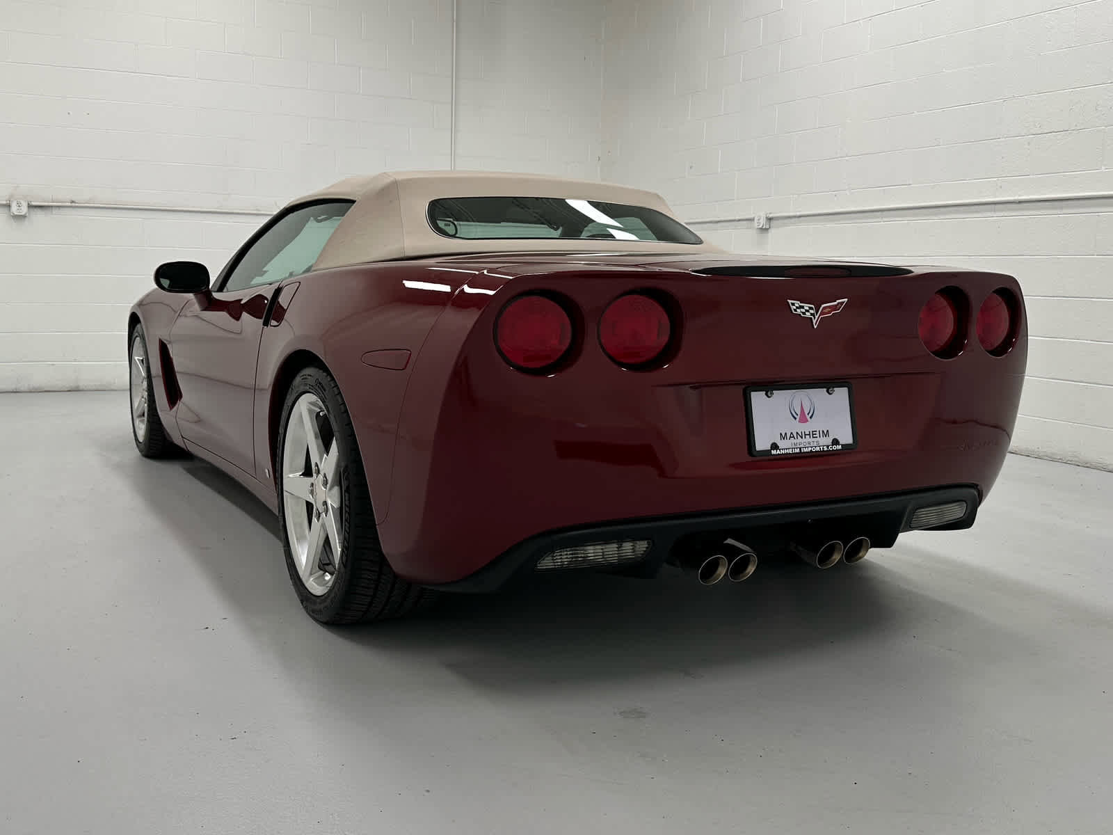 Used 2006 Chevrolet Corvette Convertible w/ Preferred Equipment Group RWD image 15