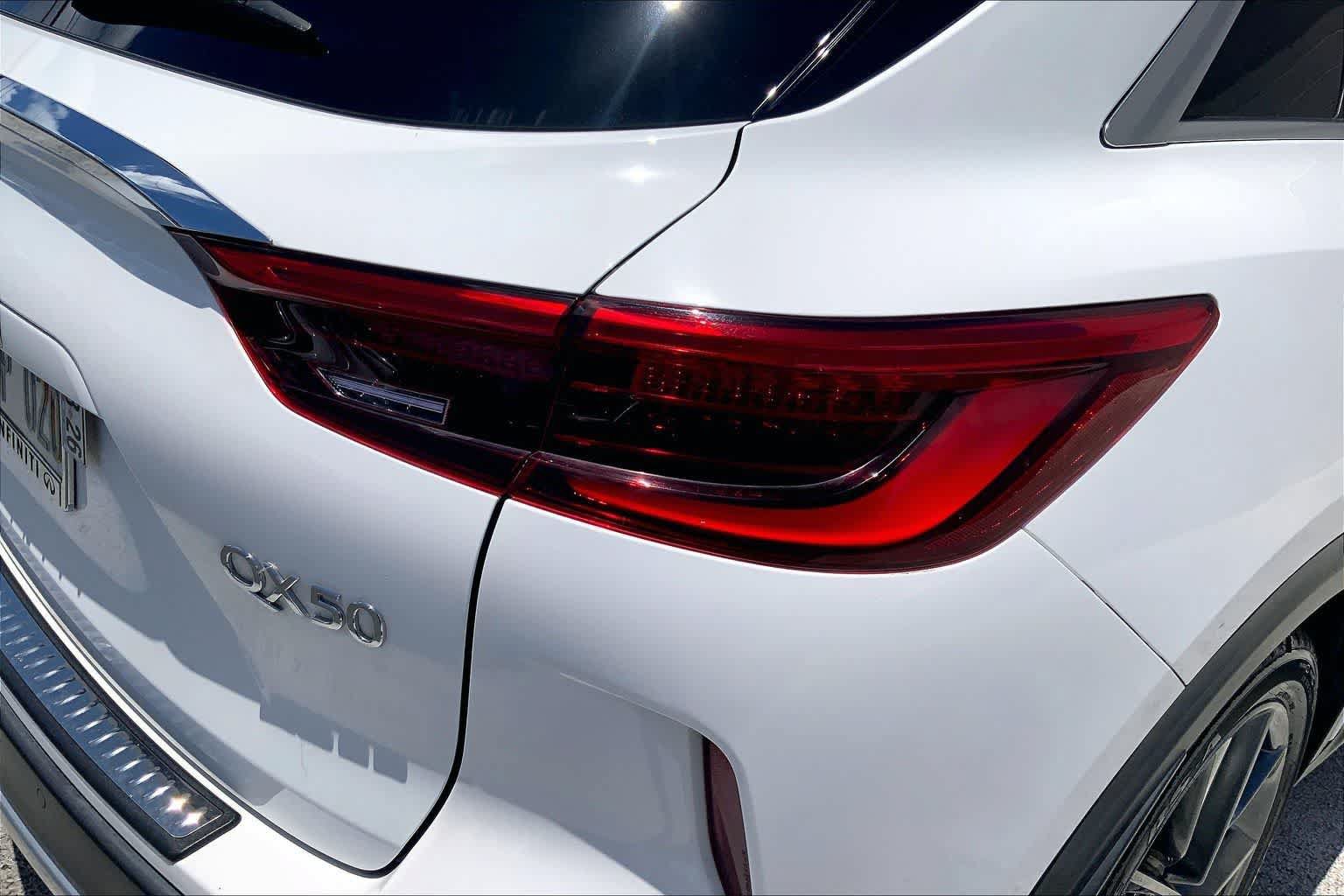 Used 2019 INFINITI QX50 Essential w/ Sensory Package FWD image 32