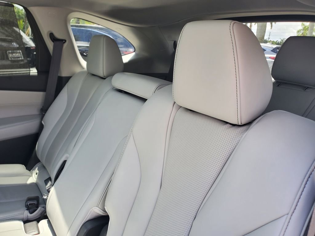 Used 2023 Acura MDX FWD w/ Technology Package image 13