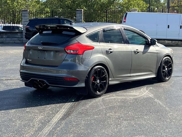 Used 2016 Ford Focus ST FWD image 5